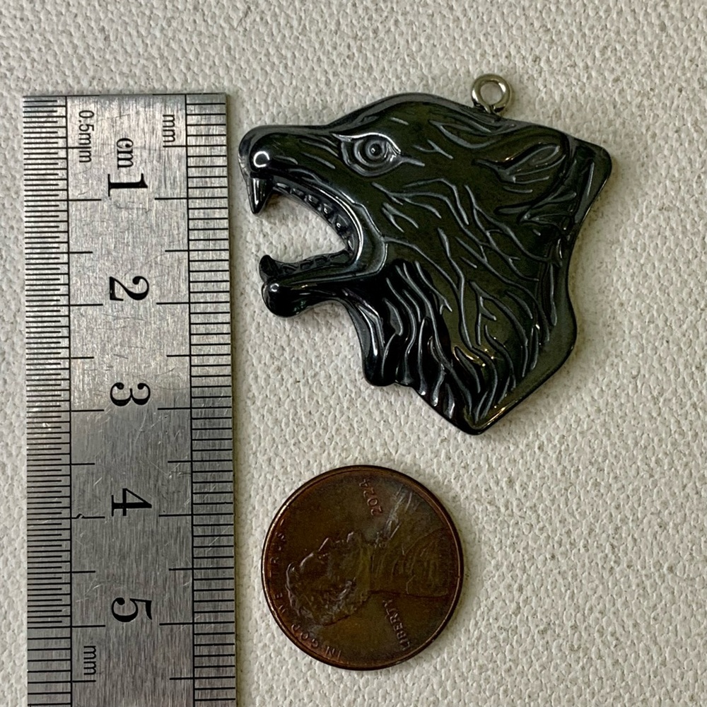 Grey Hematite Wolf Head Pendant Bead Carved Detailed Animal Necklace Pendant 1.4 - Picture 9 of 10